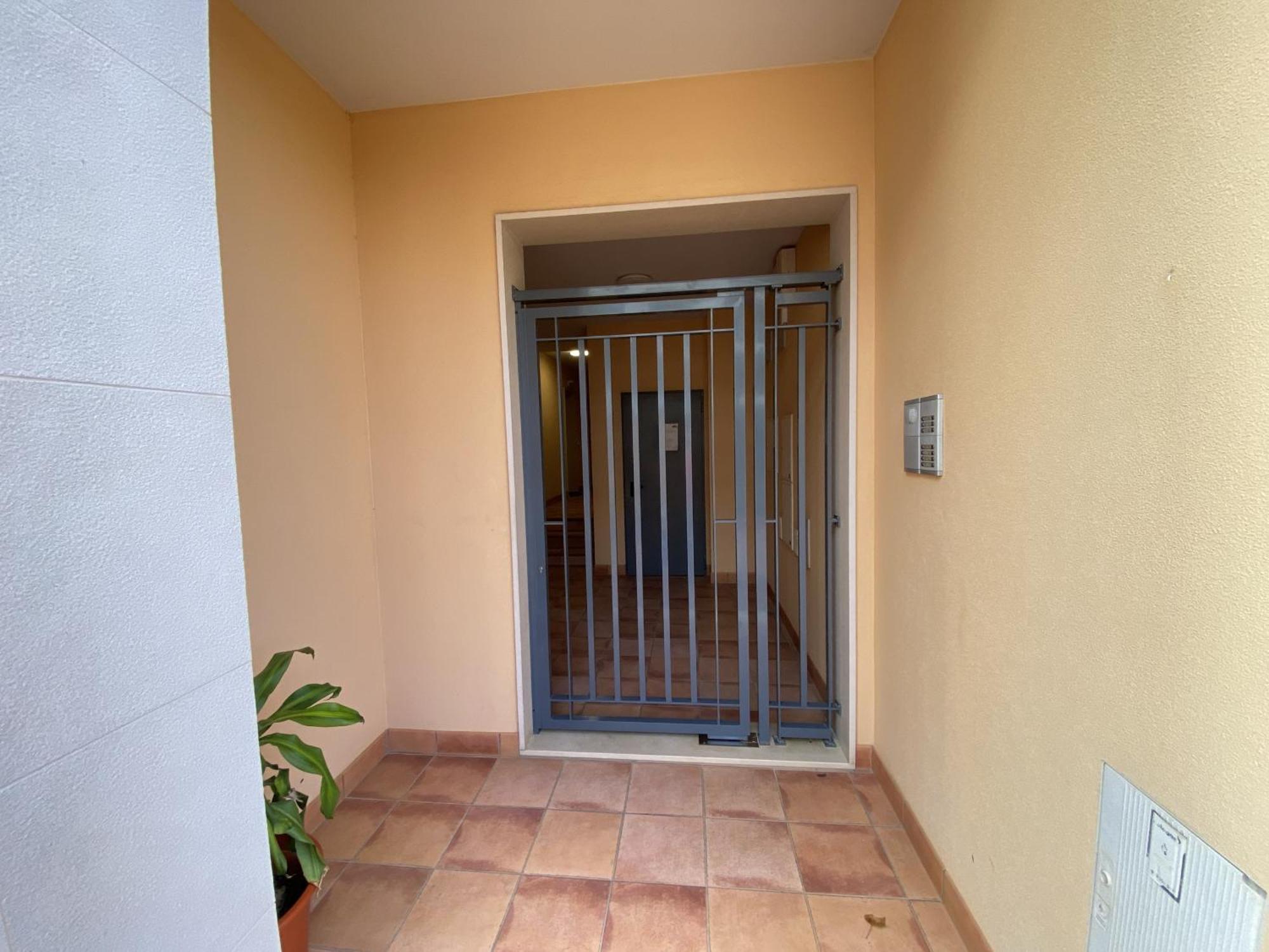 Apartment Sunny Style With Pool By Homing